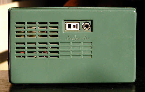 Sanyo 6C-8 caboose