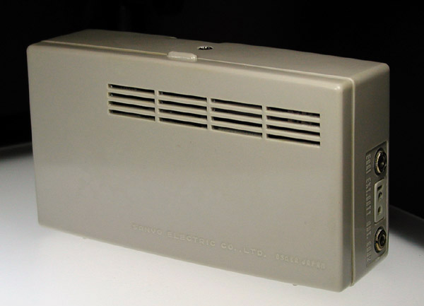 Sanyo 6C-3 - back